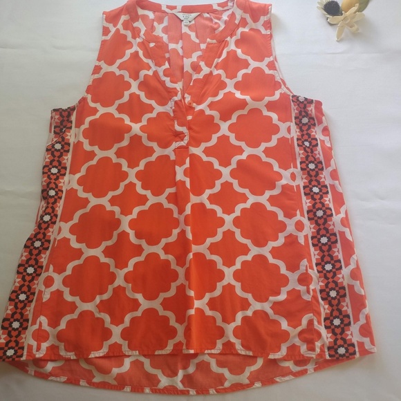 Crown & Ivy Tops - 🌴Crown & Ivy Petite Womens Split V Neck Blouse